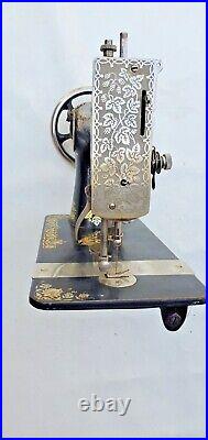 Antique / Vintage 1902 Singer 27 Sewing Machine w Rare Pheasant Bird decals