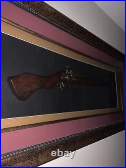 Decorative Shotgun Model Antique Vintage Rare HardPlastic Picture Frame
