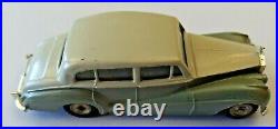 Dinkytoys Rolls Royce antique vintage Rare Metal Car Silver Wraith England Dinky