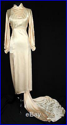 Exceptional Rare Vintage 1930's Long Peach Silk Satin Wedding Gown Size 2