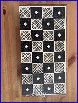 Extremely Rare Antique Vintage Chess Set. Complete Board And Pieces. Collectors