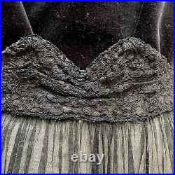 RARE Antique Vintage Handsewn Black Lace 3-Layer Midi Skirt Size Small