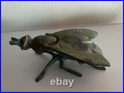 RARE LARGE ANTIQUE VINTAGE BRASS FLY TRINKET BOX ASHTRAY Mouche en laiton