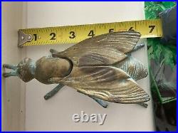 RARE LARGE ANTIQUE VINTAGE BRASS FLY TRINKET BOX ASHTRAY Mouche en laiton