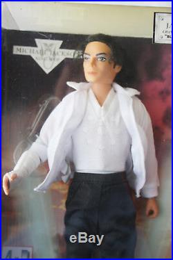 Rare 1995 Michael Jackson 12 Singing Doll Black Or White Street Life New Misb