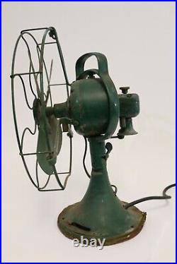 Rare Antique GENERAL ELECTRIC Vintage Oscillating Desk Fan Army Green