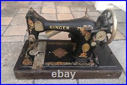 Rare Vintage Antique 1925 Floral design Singer Sewing Machine Model AA648701