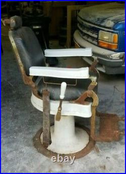 Rare Vintage/Retro Berninghaus Hercules Barber Shop Chair