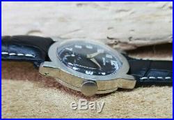 Rare Vintage Zenith Black Dial Unusual Lug Manual Wind Case MID Size Watch