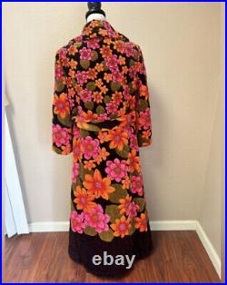 VERY RARE Vintage Dynasty Quilted Floral Floor Length Coat
