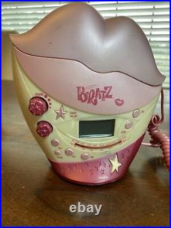 Vintage MGA BRATZ Kickin Cool Clock Radio LIPS Phone! Bratz Lipz Phone RARE
