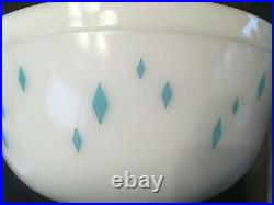 Vintage Promo Pyrex Mixing Bowl Turquoise Diamond Pattern Dainty Maid HTF Rare