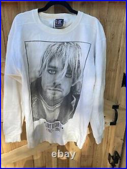 Vintage RARE Kurt Cobain Nirvana Heart shaped Box Memorial Shirt Sweatshirt