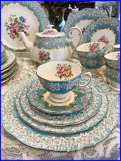 Vintage Rare Royal Albert Enchantment 1950 Dinnerset for 6 (32 Pieces)