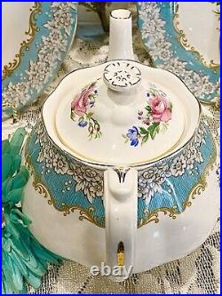 Vintage Rare Royal Albert Enchantment 1950 Dinnerset for 6 (32 Pieces)